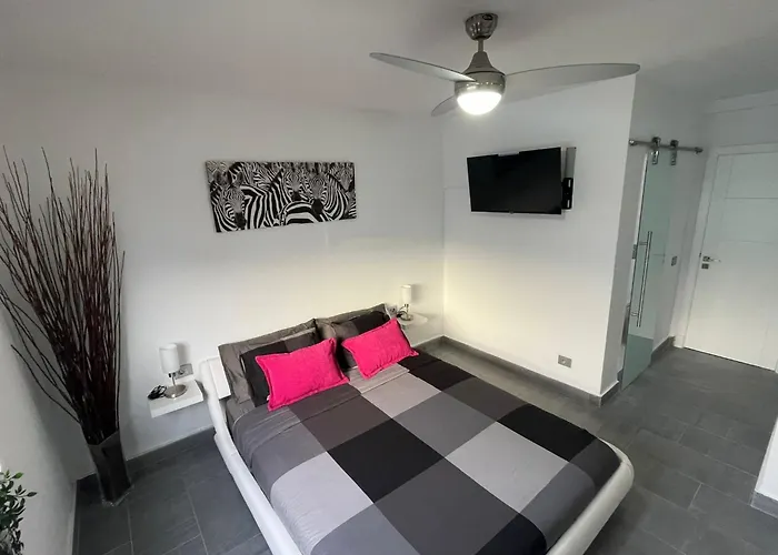 Grey By Vulcano Homes * Tahiche