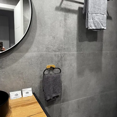 Grey By Vulcano Homes ヴィラ *